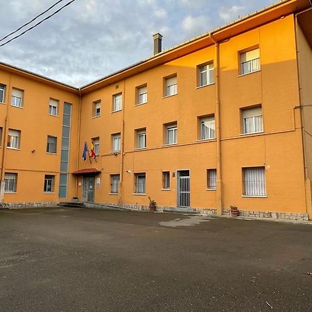 Albergue Juvenil Juventudes 라네스 외부 사진