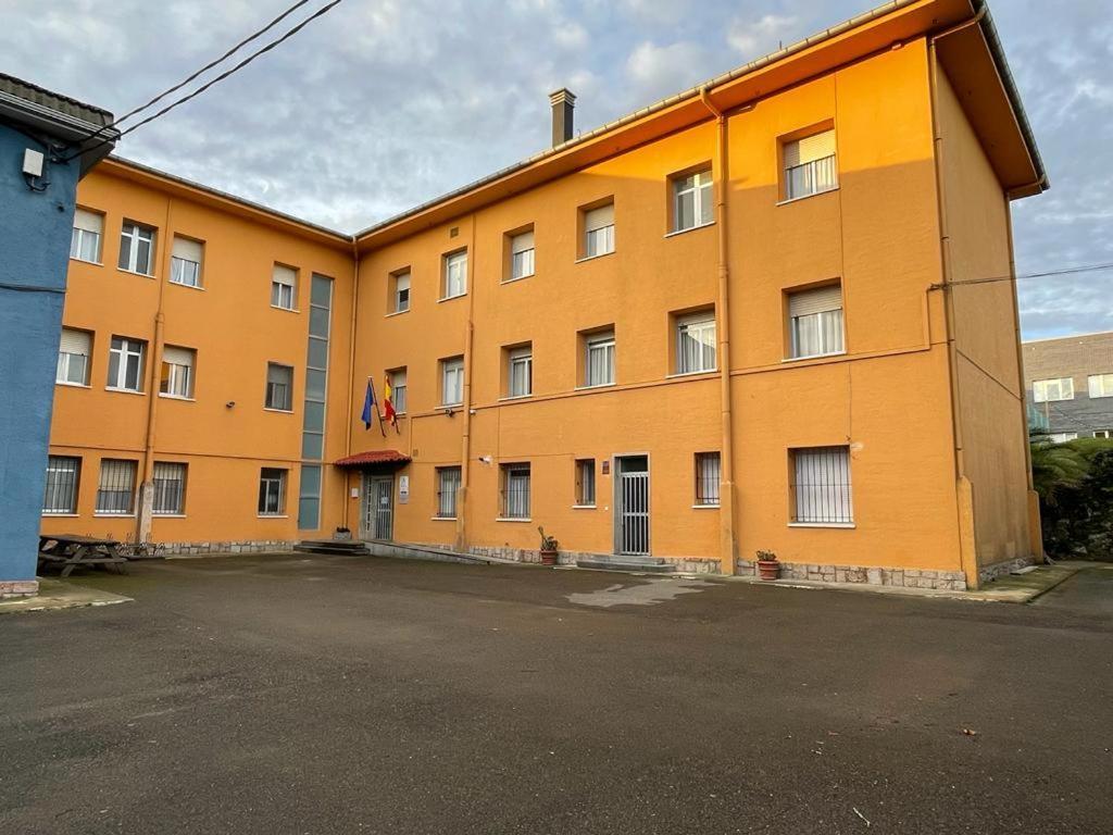 Albergue Juvenil Juventudes 라네스 외부 사진